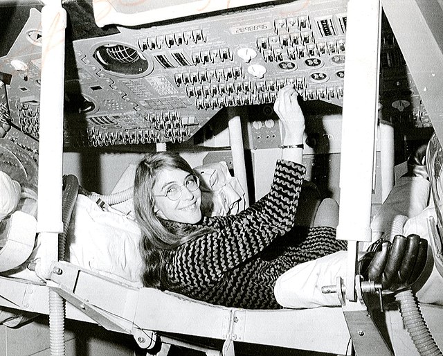 Scientific Woman of the Week - Margaret Hamilton - Faculté des Sciences