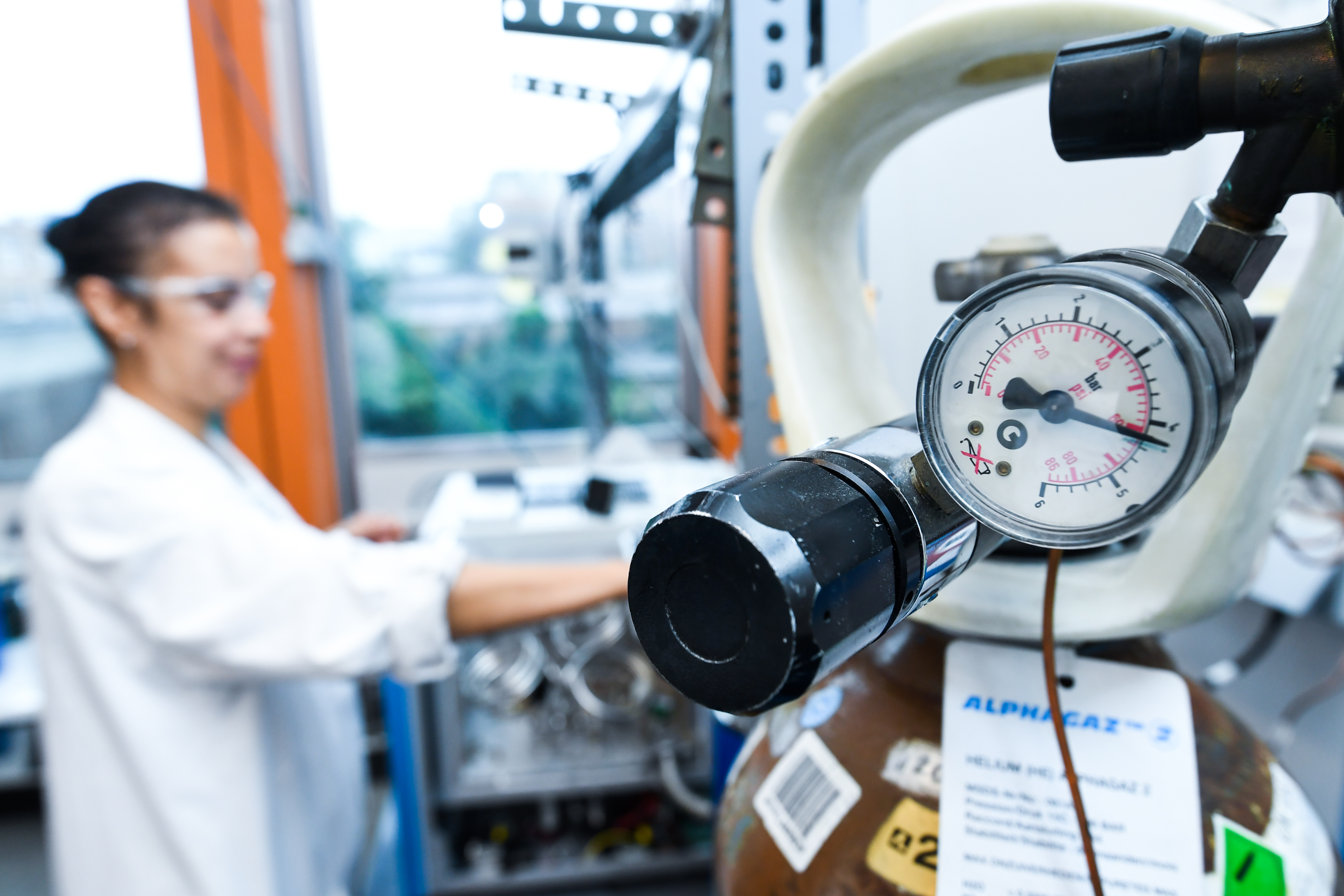 Throughout your PhD studies - Faculté des Sciences